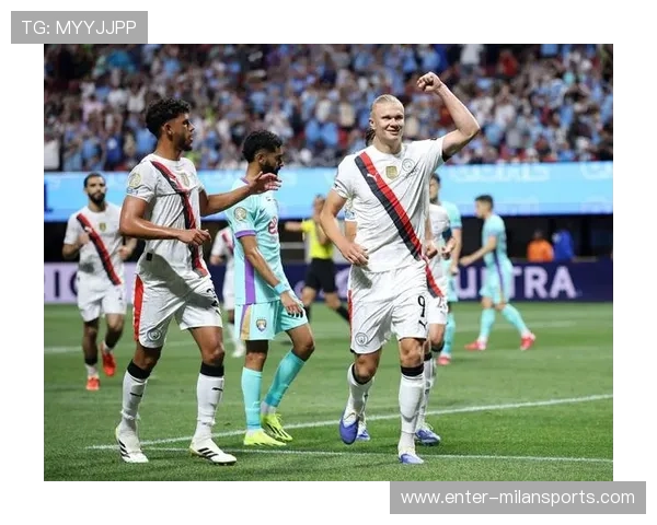 哈兰德背身巧妙做球后完成致命一击